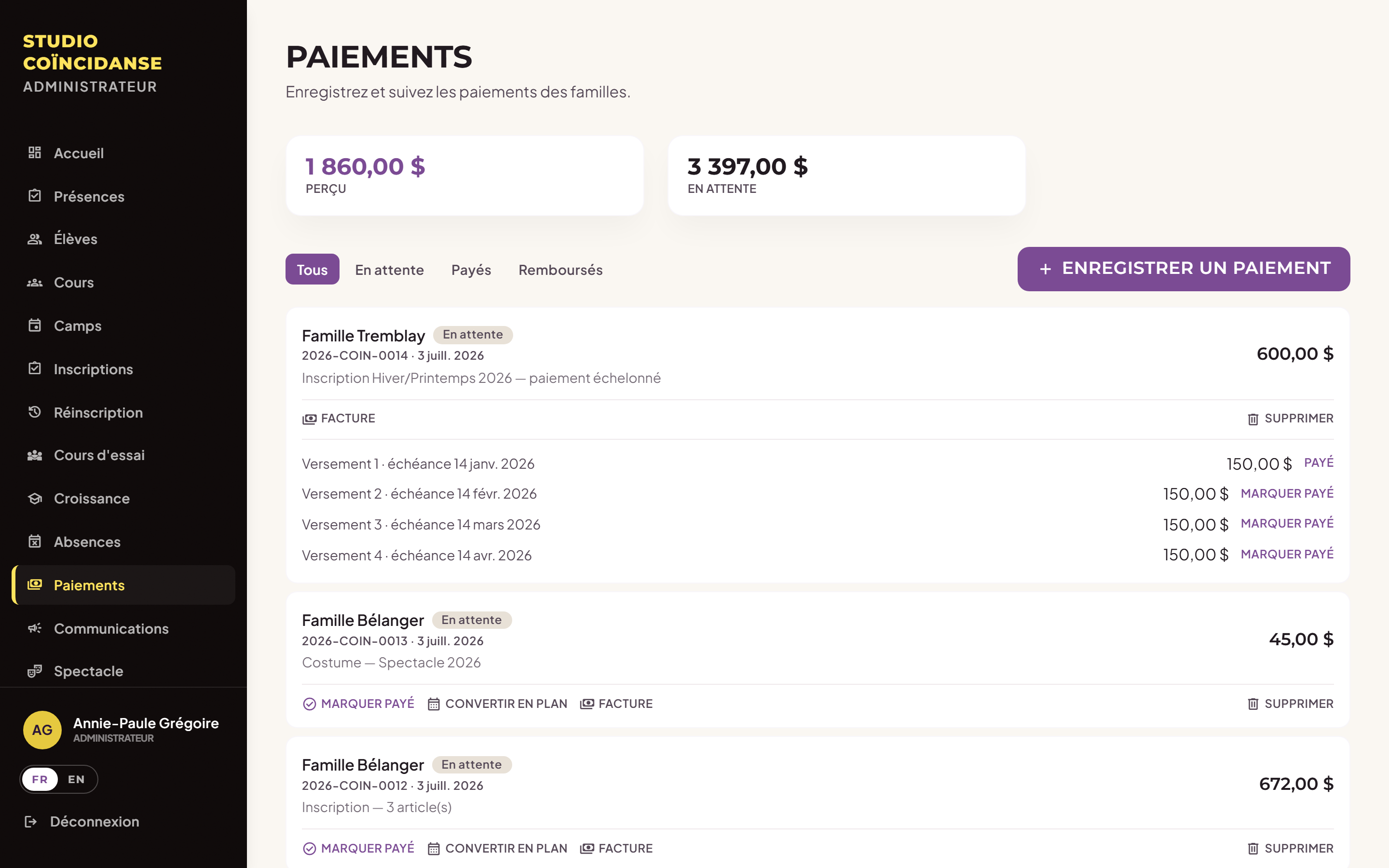 Suivi des paiements : montants perçus et en attente, factures par famille et statuts de paiement.